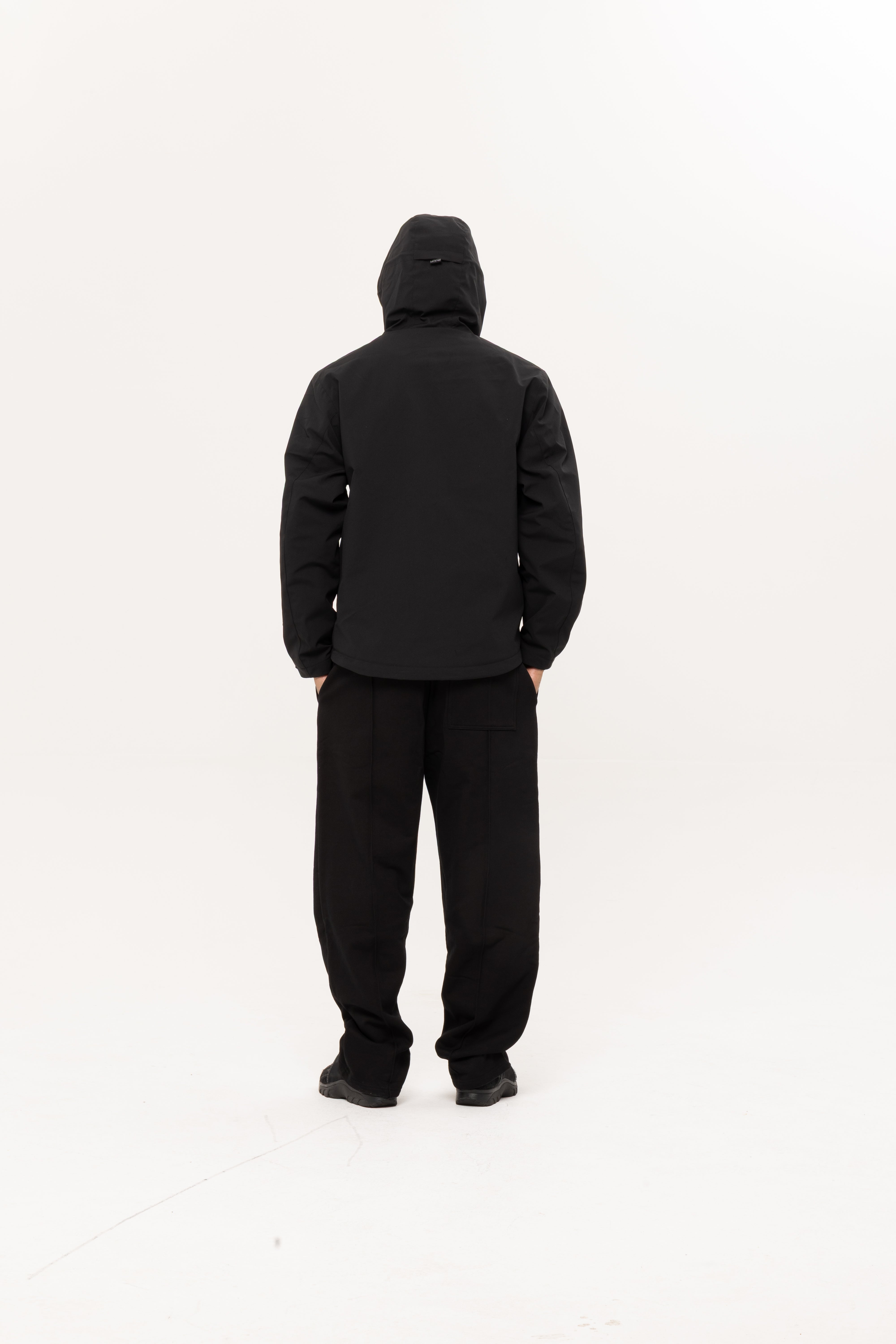 BLANCS SHELL JACKET - BLACK